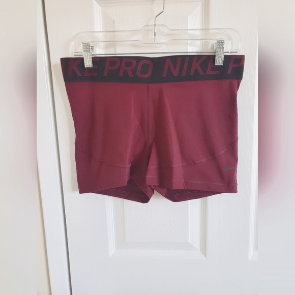 Nike Women's Pro Maroon Athletic Shorts XL - Picture 1 of 6
